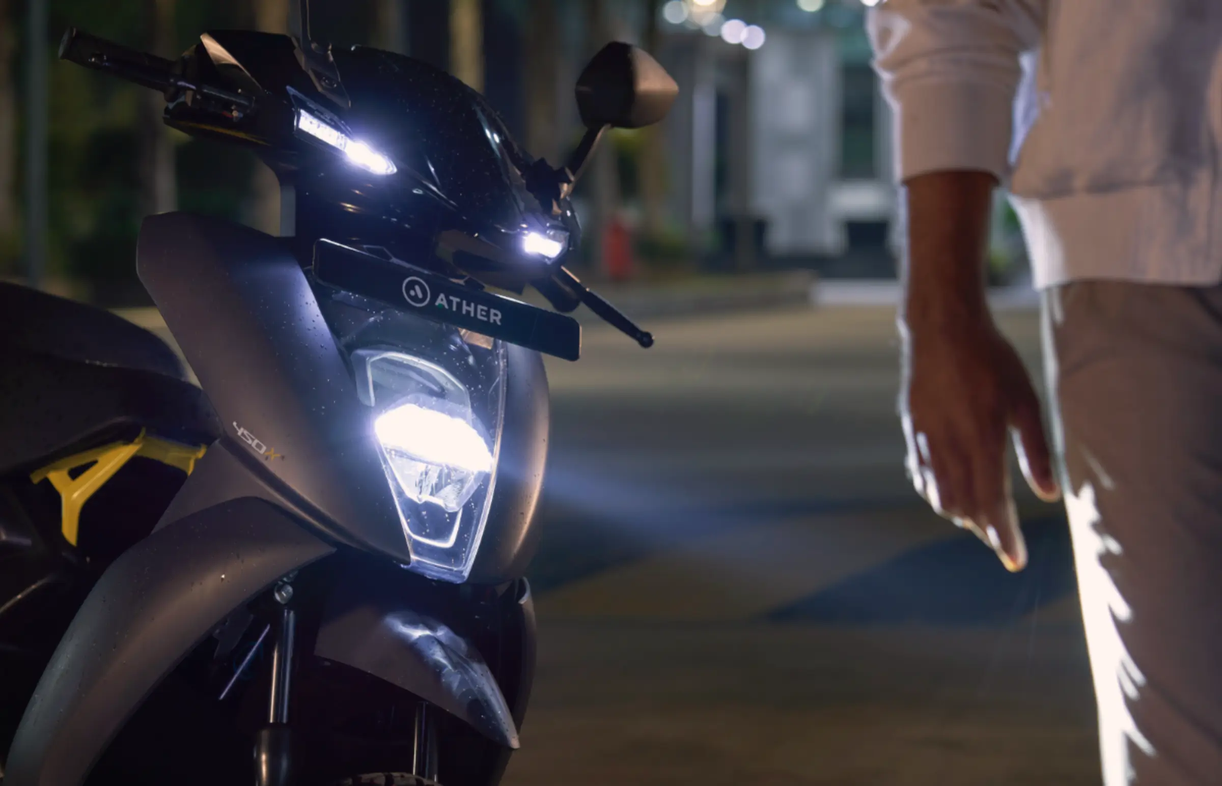 Front view of Active Electric electric scooter